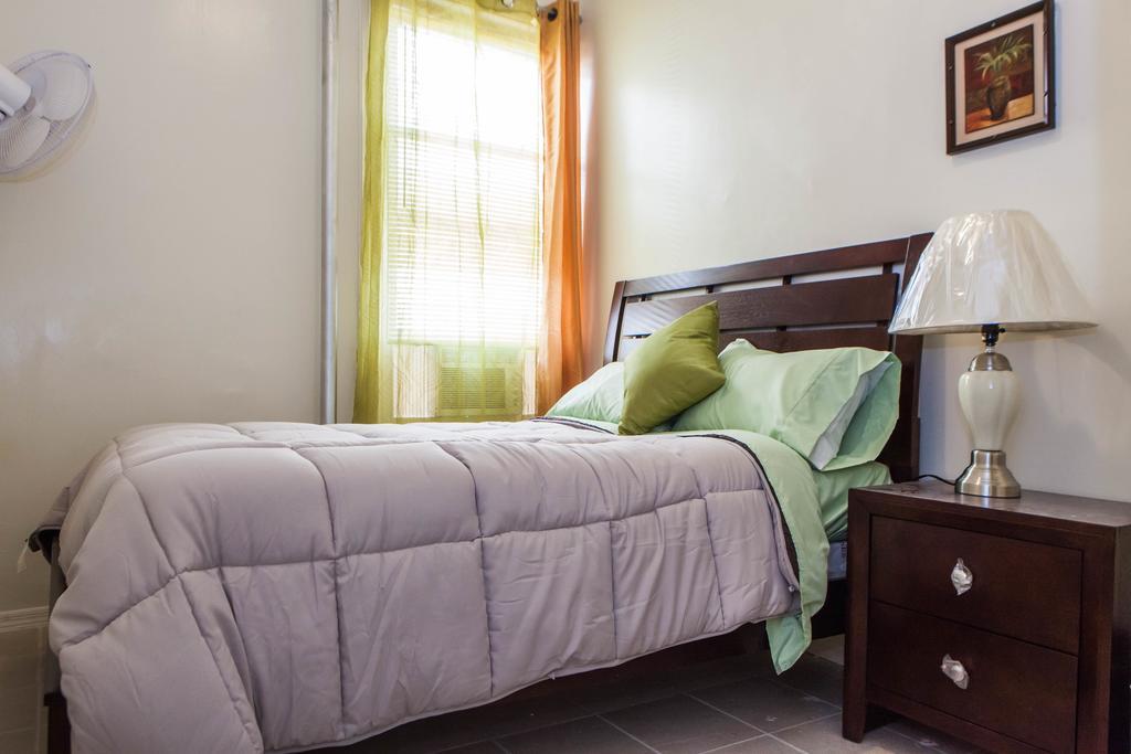 Studio And 1 Bedroom Apartments - Bronx Нью-Йорк Экстерьер фото