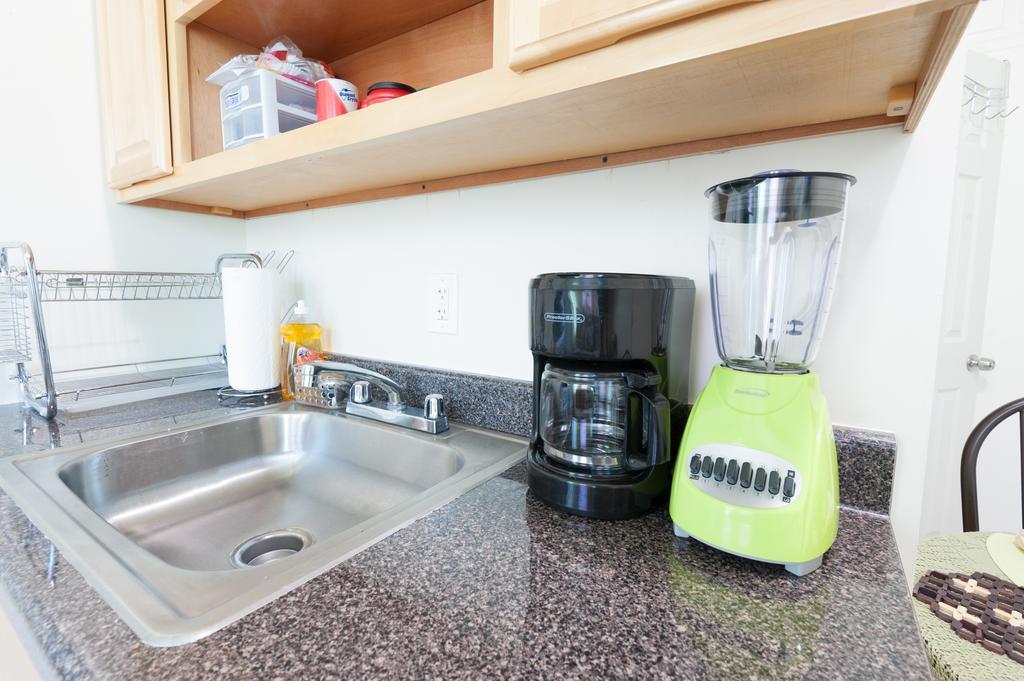 Studio And 1 Bedroom Apartments - Bronx Нью-Йорк Экстерьер фото