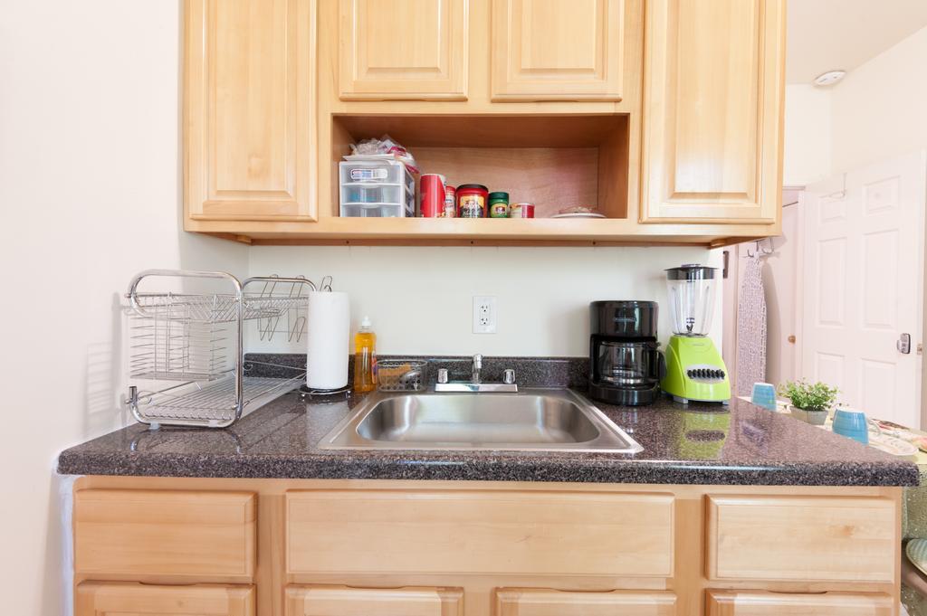 Studio And 1 Bedroom Apartments - Bronx Нью-Йорк Экстерьер фото