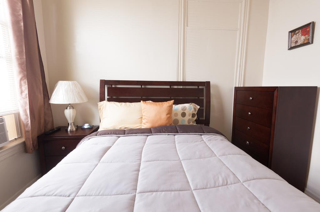 Studio And 1 Bedroom Apartments - Bronx Нью-Йорк Экстерьер фото